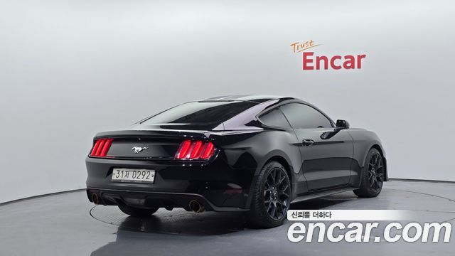 Ford Mustang Coupe 2015 — фото 2