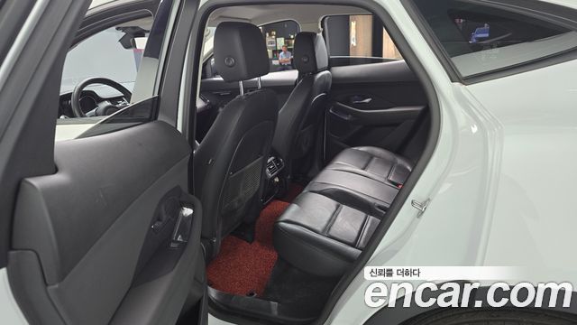 Jaguar E-PACE D180 S 2019 — фото 11