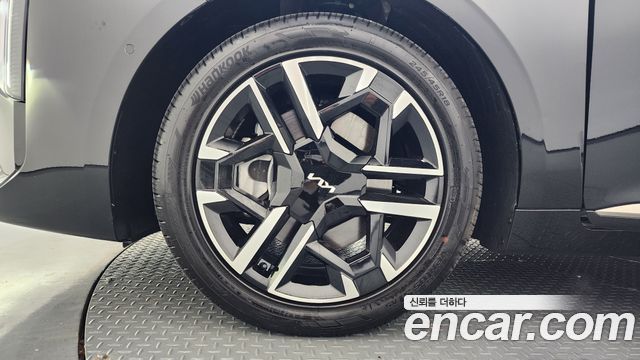 Kia K8 2.5 Gasoline 2WD Noblesse 2026 — фото 5