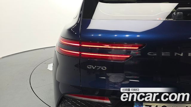 Genesis GV70 2.5T Gasoline 2WD 2021 — фото 23