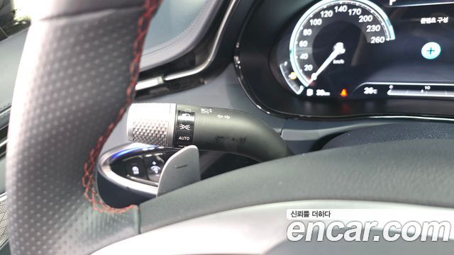 Genesis GV70 2.5T Gasoline 2WD 2021 — фото 28