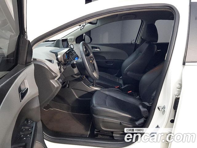 Chevrolet Aveo Sedan LT Sport 2014 — фото 8
