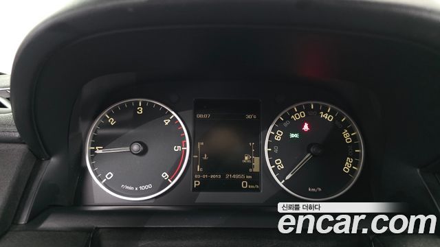 Land Rover Discovery 4 3.0 SDV6 SE 2016 — фото 8