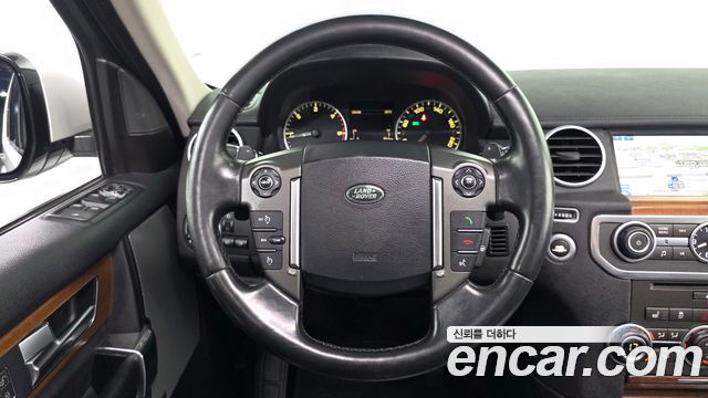 Land Rover Discovery 4 3.0 SDV6 SE 2016 — фото 13