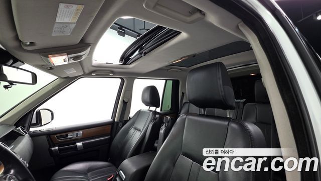 Land Rover Discovery 4 3.0 SDV6 SE 2016 — фото 17