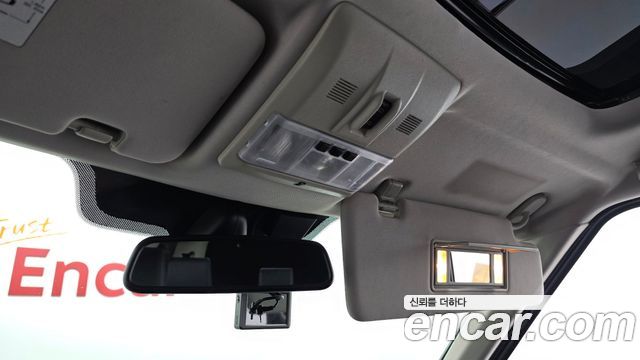 Land Rover Discovery 4 3.0 SDV6 SE 2016 — фото 19
