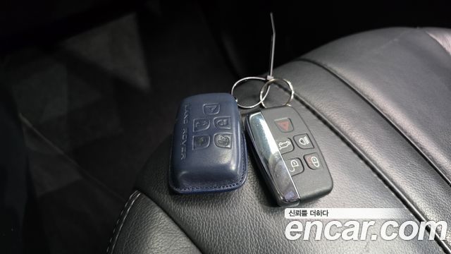 Land Rover Discovery 4 3.0 SDV6 SE 2016 — фото 20