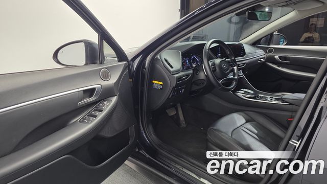 Hyundai Sonata (DN8) 2.0 Premium Family 2020 — фото 10