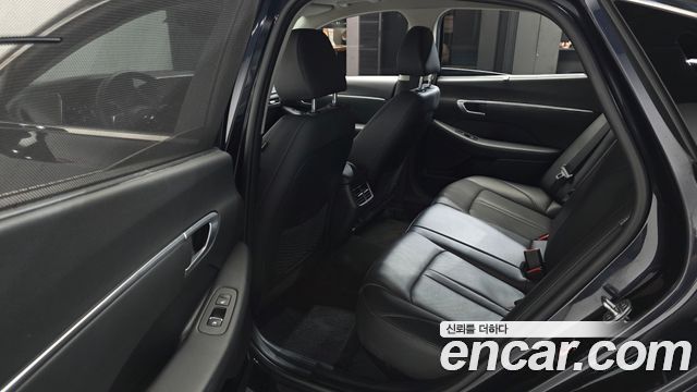 Hyundai Sonata (DN8) 2.0 Premium Family 2020 — фото 26