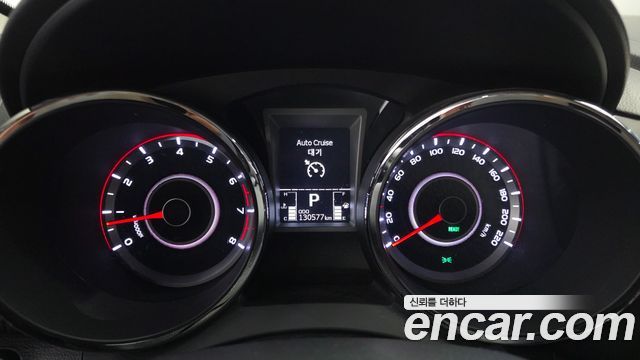 KG Mobility (SsangYong) Tivoli LX 2WD DLX 2015 — фото 8