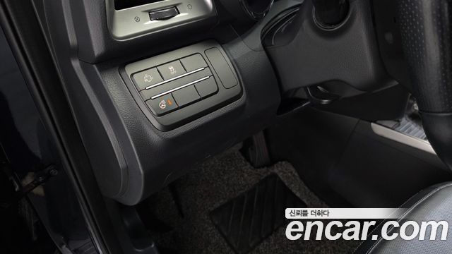 KG Mobility (SsangYong) Tivoli LX 2WD DLX 2015 — фото 14