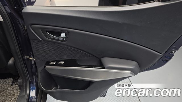 KG Mobility (SsangYong) Tivoli LX 2WD DLX 2015 — фото 25
