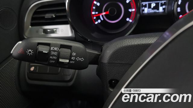 KG Mobility (SsangYong) Tivoli LX 2WD DLX 2015 — фото 29