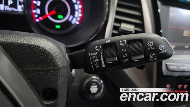 KG Mobility (SsangYong) Tivoli LX 2WD DLX 2015 — фото 30