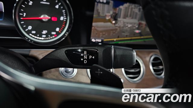 Mercedes-Benz E-Class (W213) E220d Exclusive 2019 — фото 9
