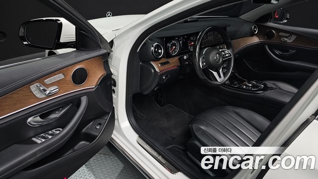 Mercedes-Benz E-Class (W213) E220d Exclusive 2019 — фото 10