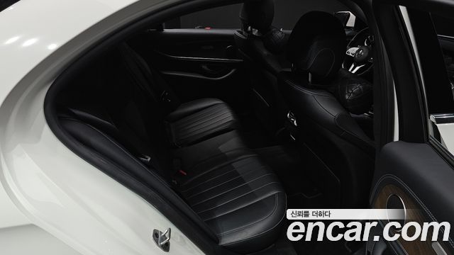 Mercedes-Benz E-Class (W213) E220d Exclusive 2019 — фото 12