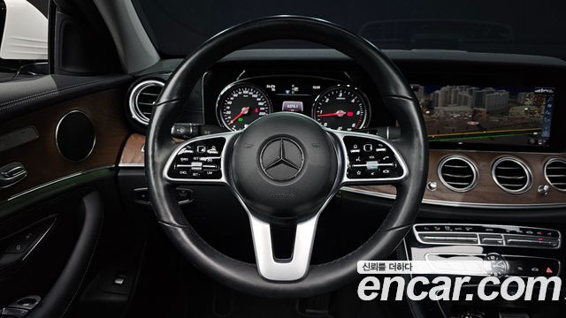 Mercedes-Benz E-Class (W213) E220d Exclusive 2019 — фото 13