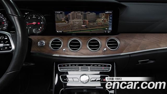 Mercedes-Benz E-Class (W213) E220d Exclusive 2019 — фото 14