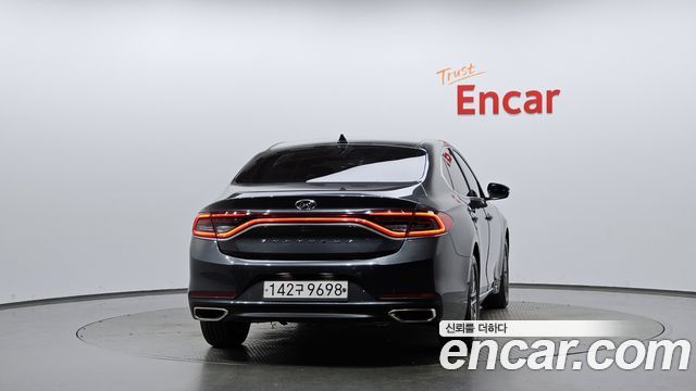 Hyundai Grandeur (IG) 2.4 Premium 2019 — фото 4