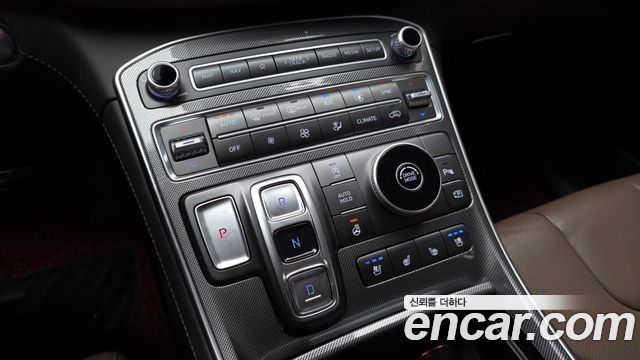 Hyundai Santa Fe Gasoline 2.5T 2WD Prestige 2021 — фото 9