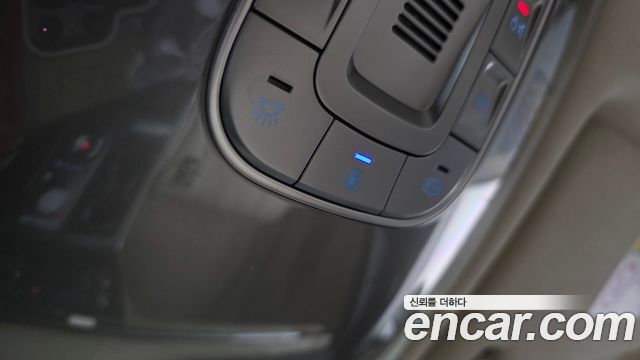 Genesis G80 (RG3) Gasoline 2.5 Turbo 2WD 2025 — фото 16
