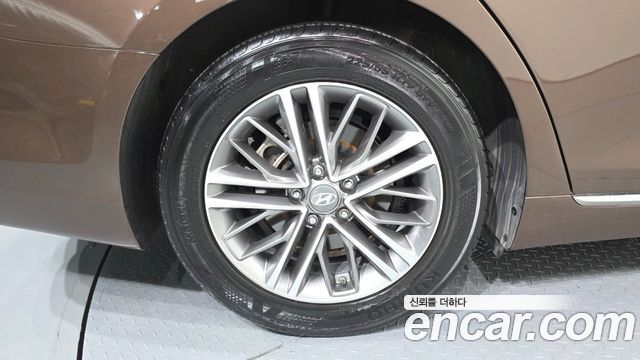 Hyundai Grandeur (IG) 2.4 Premium 2019 — фото 5