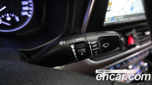 Hyundai Grandeur (IG) 2.4 Premium 2019 — фото 18