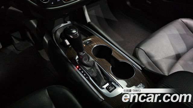 Chevrolet Malibu 2.0 Turbo LTZ Premium 2018 — фото 9