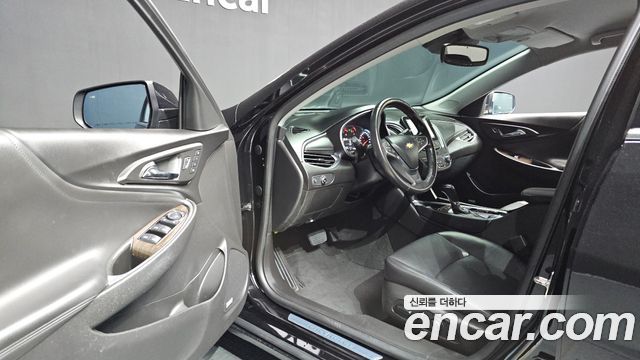 Chevrolet Malibu 2.0 Turbo LTZ Premium 2018 — фото 10