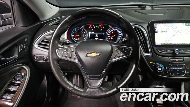 Chevrolet Malibu 2.0 Turbo LTZ Premium 2018 — фото 12