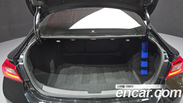 Chevrolet Malibu 2.0 Turbo LTZ Premium 2018 — фото 20