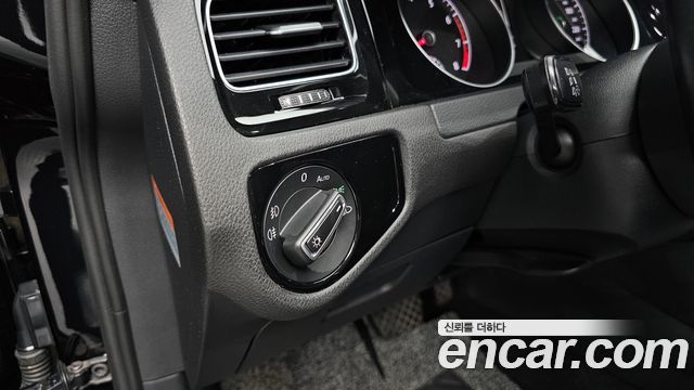 Volkswagen Golf (VII) 1.4 TSI Premium 2016 — фото 18
