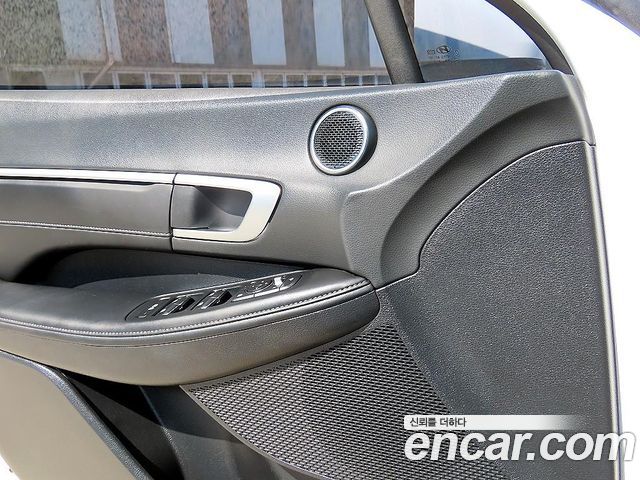 Hyundai Sonata The Edge (DN8) 2.0 Premium 2024 — фото 15
