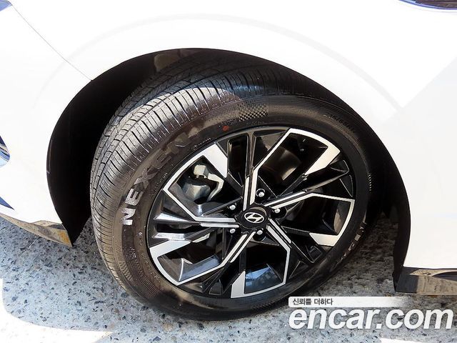 Hyundai Sonata The Edge (DN8) 2.0 Premium 2024 — фото 24