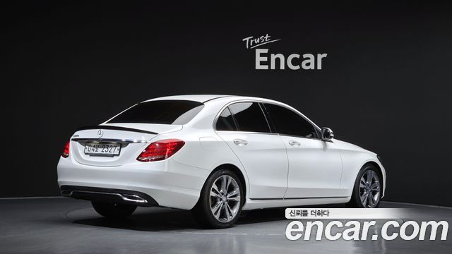 Mercedes-Benz C-Class (W205) C220 d Avantgarde 2017 — фото 2