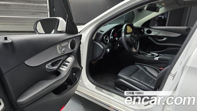Mercedes-Benz C-Class (W205) C220 d Avantgarde 2017 — фото 10