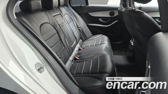 Mercedes-Benz C-Class (W205) C220 d Avantgarde 2017 — фото 11