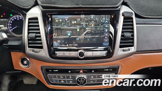KG Mobility (SsangYong) Rexton Sports Khan Diesel 2.2 4WD Professional S (5-Link) 2019 — фото 14
