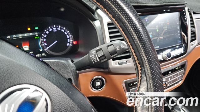 KG Mobility (SsangYong) Rexton Sports Khan Diesel 2.2 4WD Professional S (5-Link) 2019 — фото 19