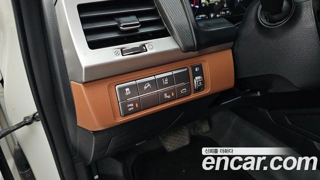 KG Mobility (SsangYong) Rexton Sports Khan Diesel 2.2 4WD Professional S (5-Link) 2019 — фото 20