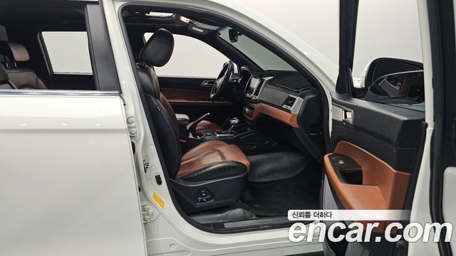 KG Mobility (SsangYong) Rexton Sports Khan Diesel 2.2 4WD Professional S (5-Link) 2019 — фото 26