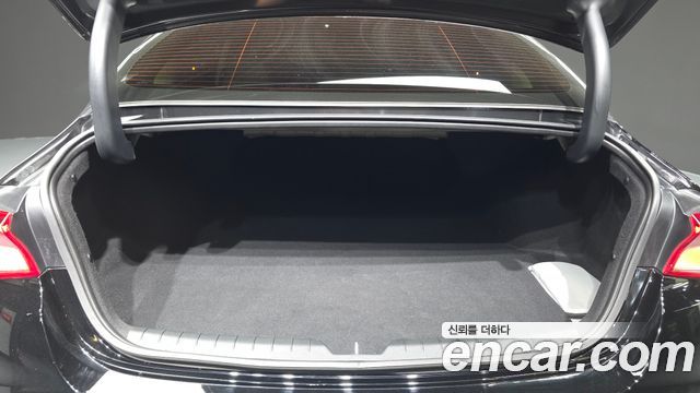 Kia K5 (III) 2.0 LPI(Renter car) Trandy 2023 — фото 20