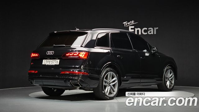Audi Q7 (4M) 55 TFSI Quattro Premium 2025 — фото 2
