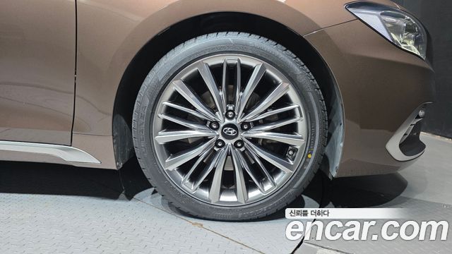 Hyundai Grandeur (IG) 3.0 Exclusive Special 2019 — фото 21