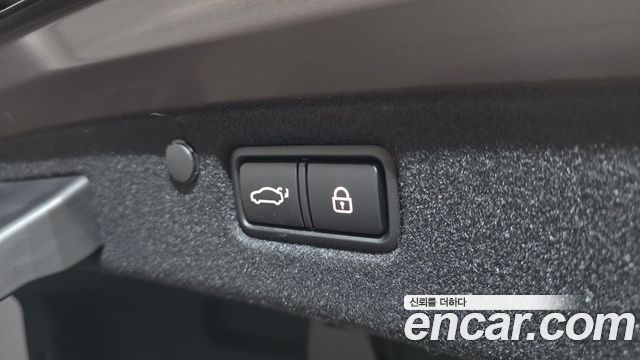 Hyundai Grandeur (IG) 3.0 Exclusive Special 2019 — фото 32