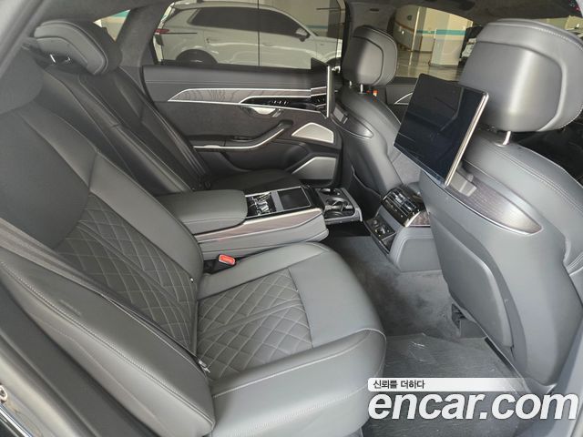 Audi A8 (D5) 55 TFSI Quattro Premium LWB 2026 — фото 10