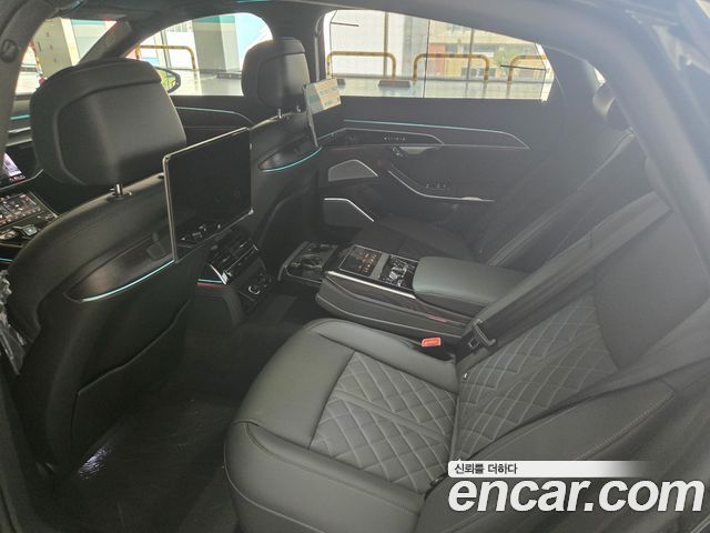 Audi A8 (D5) 55 TFSI Quattro Premium LWB 2026 — фото 21