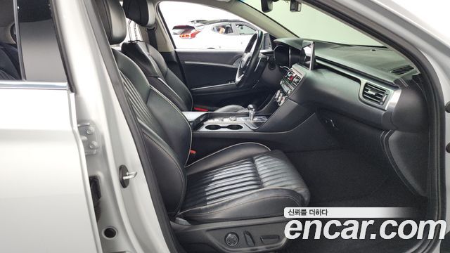 Genesis G70 2.0T AWD Elite 2019 — фото 11