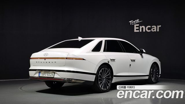 Hyundai Grandeur Hybrid (GN7) Calligraphy 2025 — фото 2